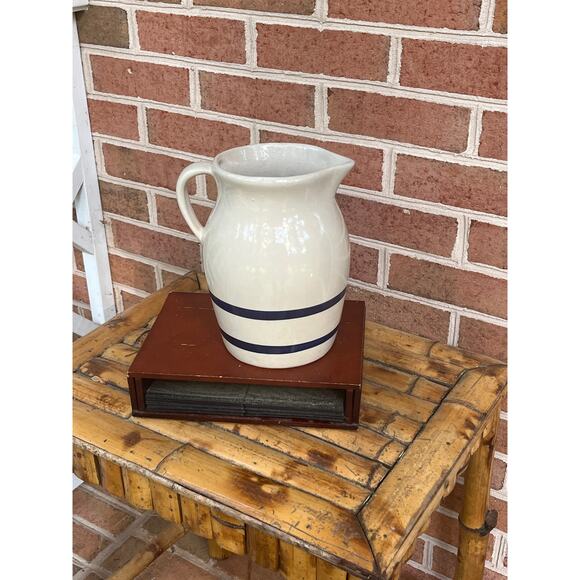 Vintage LARGE Robinson Ransbottom 2 Quart Pitcher Hand Crafted / Hand Painted - Picture 3 of 7